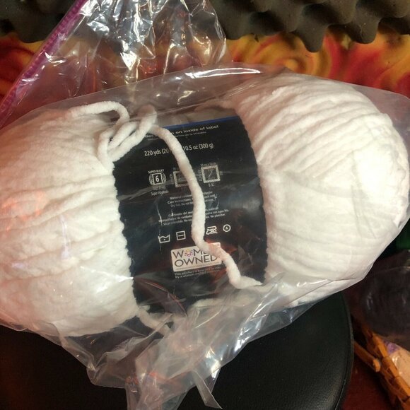 Mainstays Other - mainstays white cozy chenille yarn 10.5 oz 220 yards crochet afghan blanket